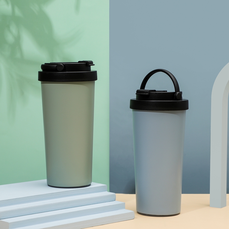 Vacuum-Insulated Travel Tumbler