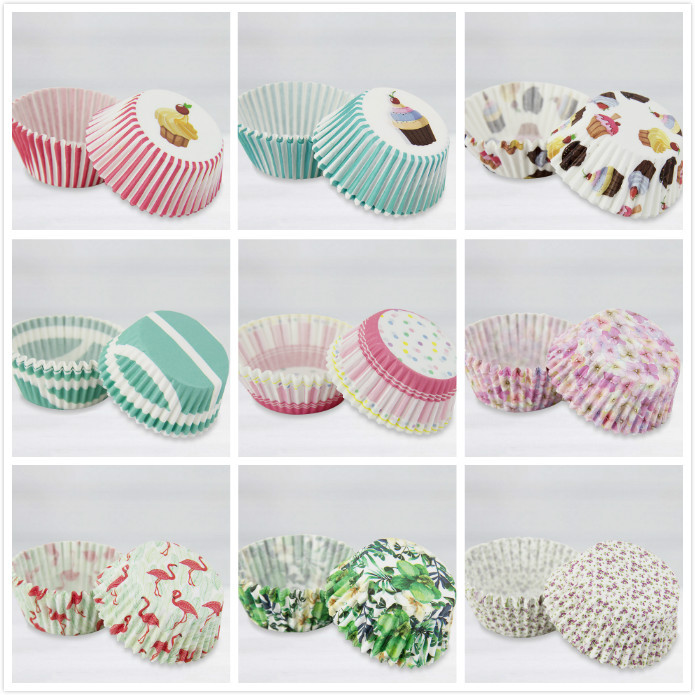 Cupcake Wrapper with Flower Printed 40 Pcs