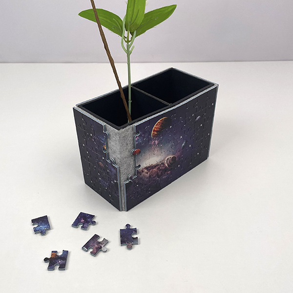 Universe Velcro Puzzle Pen Holder